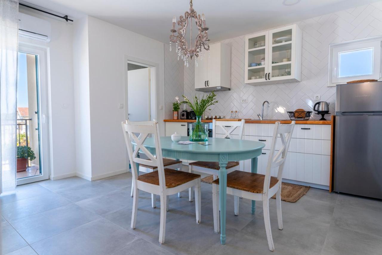 Charming Tale Apartments Modun19 Пировац Экстерьер фото